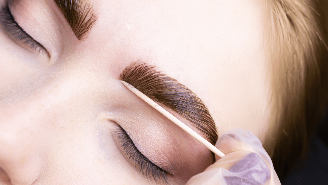 Henna Brows – der neue Trend, die Augenbrauen zu färben